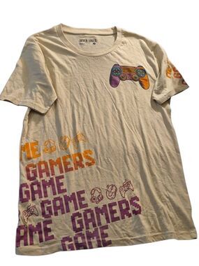 Seven7 Cream Tee with Multicolor Controller and Orange/Purple Graphics(126)